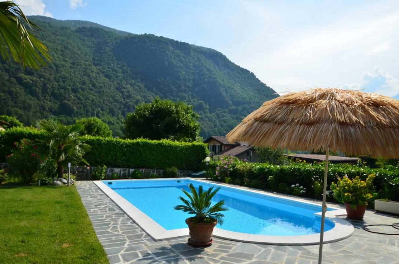 Casa Romantica Colico Luaran gambar