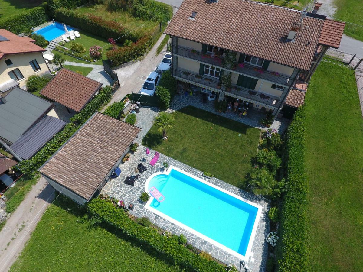 Casa Romantica Colico Luaran gambar